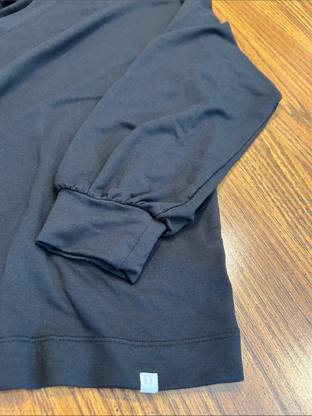 Travis Mathew Long Weekend V-Neck Top - Picture 6 of 8